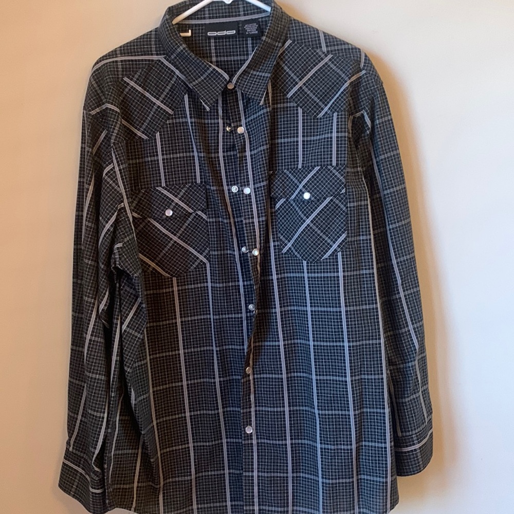 BNWOT Odo Brand men’s Pearl snap long sleeve shirt